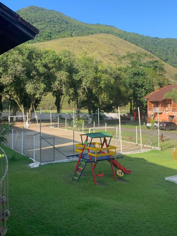 Chale Lazer Completo 700Mts Praia Ubatuba Luaran gambar
